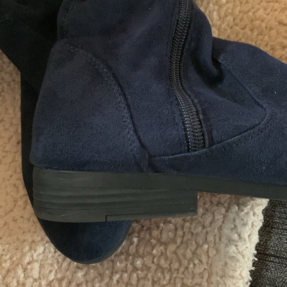 Blue suede over the knee ladies BOOTS.  Size 8 - Picture 7 of 8